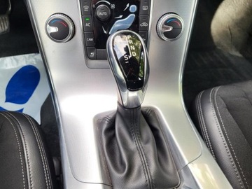 Volvo V60 I Kombi Facelifting 2.0 T5 DRIVE-E 245KM 2017 VOLVO V60 T5 2.0l benzyna 245KM*Dokumentacja * Zadbany * 141, 074km, zdjęcie 16