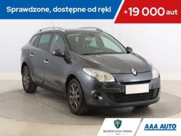 Renault Megane III Grandtour 2.0 16v 140KM 2010 Renault Megane 2.0 16V, Automat, Navi, Klima