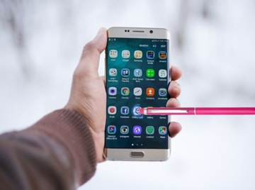 АЛЮМИНИЕВАЯ ШАРИКОВАЯ РУЧКА ДЛЯ ТЕЛЕФОНОВ И ПЛАНШЕТОВ С СЕНСОРНЫМ НАКОНЕЧНИКОМ РОЗОВАЯ ПУРПУРНАЯ