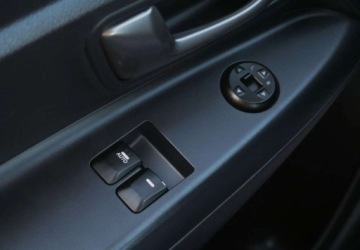 Kia Rio III Hatchback 3d 1.4 DOHC CVVT 109KM 2013 Kia Rio Kia Rio 1.4 Benzyna 109KM, zdjęcie 35