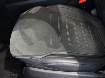 Mercedes GLC C254/X254 Coupe 2.0 200 204KM 2025 MERCEDES-BENZ GLC 200 4-Matic AMG Line 2.0 (204KM) 2025, zdjęcie 4