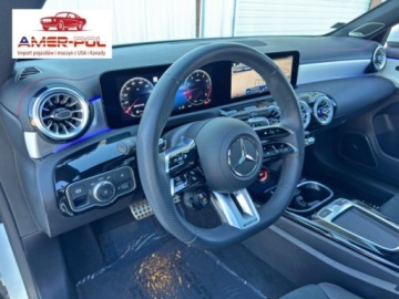 Mercedes CLA C118/X118 2024 Mercedes-Benz CLA Mercedes-Benz AMG CLA 35 4MATIC 2024r. 2.0 Benzyna 302KM, zdjęcie 9