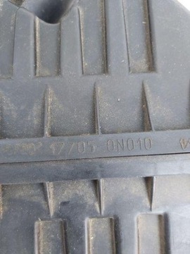 0N01 POUZDRO FILTRU VZDUCHU 1.4 D-4D NLP10 55 2004 TOYOTA YARIS (_P1_)