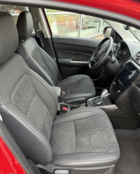 Suzuki 2025 Suzuki Vitara DEMO Elegance 1,4 Mild Hybrid 4WD 6AT Bright Red 1.4 111KM, zdjęcie 19