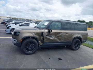 Land Rover Defender IV (L663) 2025 Land Rover Defender 130 P300 S 2025 3.0l 3.0 Benzyna 296KM, zdjęcie 2