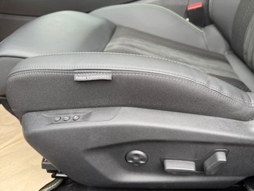 Peugeot 308 III 2025 Od ręki - GT e-DCS 1.2 mHEV 145KM / Pakiet Bezpieczeństwo, zdjęcie 4