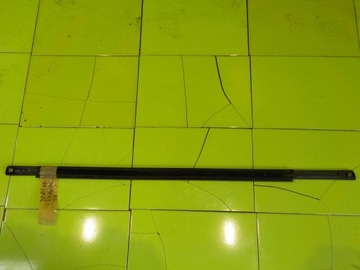 DODGE JOURNEY 10R LIŠTA ZHRNUJÍCÍ DVEŘE PRAVÁ ZADNÍ