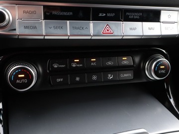 Kia Stinger Liftback 2.0 T-GDI 255KM 2017 Kia Stinger 2.0 T-GDI, Salon Polska, Serwis ASO, zdjęcie 15