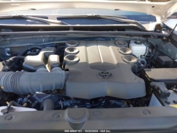 Toyota 2023 Toyota 4-Runner Limited, 2023r., 4x4, 4.0L 4.0 Benzyna 270KM, zdjęcie 9