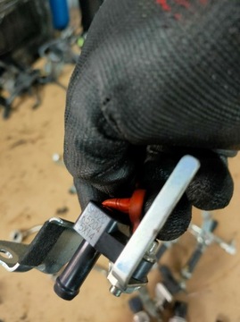 ДАТЧИК ДАВЛЕНИЯ ВЫХЛОПА MAZDA 2.2 SH02CK5204