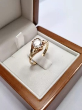 ЗОЛОТОЕ КОЛЬЦО С ЦИРКОНИЕМ P585 3.31G R19