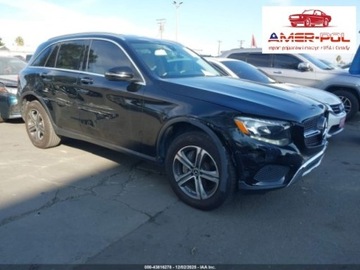 Mercedes GLC C253 2019 Mercedes-Benz GLC GLC 300, od ubezpieczalni 2.0 Benzyna 241KM