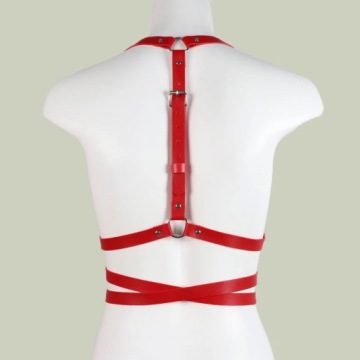 Декоративные ремни красного женского нижнего белья на талии