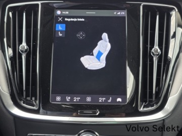 Volvo V60 II  Cross Country Facelifting 2.0 B4 197KM 2023 Volvo V60 Cross Country FV23 Plus Bright B4 197KM, zdjęcie 29