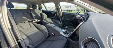 Volvo V60 I Kombi 1.6 T3 150KM 2012 Volvo V60 Volvo V60 T3 Kinetic 1.6 Benzyna 150KM, zdjęcie 15