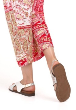 ЖЕНСКИЕ ЭЛЕГАНТНЫЕ САНДАЛИИ НА ПЛОСКОЙ ПЛОСКОЙ ПЛОСКОСТИ SERGIO LEONE WHITE Размер 38