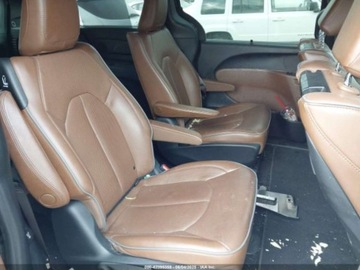 Chrysler Pacifica II 2021 Chrysler Pacifica Hybrid Limited 2021 3.6l 3.6 Hybryda 260KM, zdjęcie 12