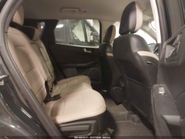 Ford Escape III 2022 Ford Escape Sel Plug-In Hybrid 2022 2.5 Hybryda 165KM, zdjęcie 12