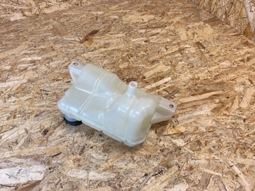 NÁDRŽ NÁDOBKA VYROVNÁVACÍ NISSAN PULSAR 2014-