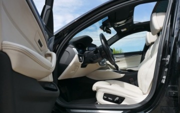 BMW Seria 5 G30-G31 2022 BMW 520d Luxury Panorama HUD Komforty ACC Hak 4xKlima HiFi Blis Pamięć Keyl, zdjęcie 11