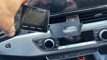 Специальный чехол Yanosik GTR. Карман в клетку.