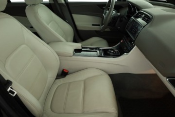 Jaguar XE Sedan 2.0 i4 180KM 2018 Jaguar XE 20d, Salon Polska, Serwis ASO, 177 KM, zdjęcie 6