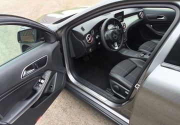 Mercedes GLA I Off-roader 2.1 200 CDI 136KM 2016 Mercedes-Benz GLA Mercedes-Benz GLA 200 (CDI) d 7G-DCT 2.1 Diesel 136KM, zdjęcie 9