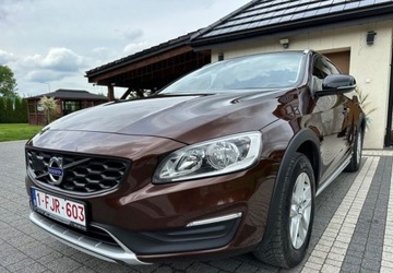 Volvo V60 I Kombi Facelifting 2.0 D3 DRIVE-E 150KM 2018 Volvo V60 Cross Country Volvo V60 Cross Countr...