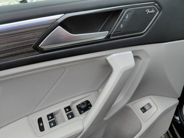 Volkswagen Tiguan II SUV Facelifting 2.0 TSI 190KM 2023 Volkswagen Tiguan R-Line Panorama Kamera Hands Free Navi El.fotele PDC Alu, zdjęcie 14