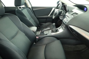 Mazda 3 II Hatchback 2.0 MZR 151KM 2010 Mazda 3 2.0, Xenon, Klima, Klimatronic, Tempomat, zdjęcie 6