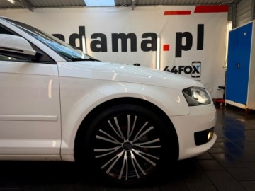 Audi A3 8P Hatchback 3d 2.0 TDI CR 140KM 2010 Audi A3 Sportback ledy bi xenon 2.0 tdi 140 konny manualna skrzynia bezwyp, zdjęcie 20