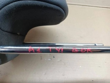 AUDI A1 8X ZAGŁÓWEK TYŁ TYLNY SKORA LEWY PRAWY