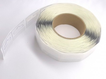 ЕВРОВЕШАЛКА 50мм х 50мм ГИБКАЯ С КЛЕЕМ, самоклеящаяся