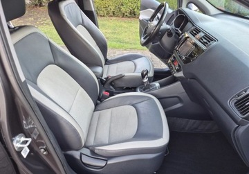 Kia Rio III Hatchback 5d Facelifting 1.4 DOHC CVVT 109KM 2015 Kia Rio 1,4 109KM Climatronic KeyLess Navi Kamera Bezwypadkowy 1.4, zdjęcie 25