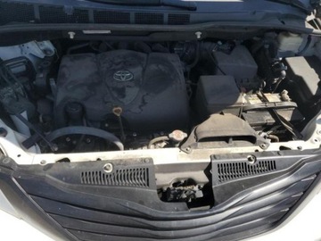 Toyota Sienna III 2017 Toyota Sienna Toyota Sienna L FWD 7-Passenger (Natl) 3.5 Benzyna 296KM, zdjęcie 10