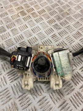 MINCE PŘEPÍNAČ KOMBINOVANÝ PAJERO III