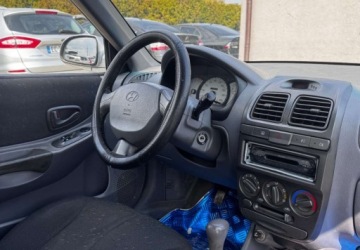 Hyundai Accent II Sedan 1.3 i 12V 86KM 2002 Hyundai Accent I rejestracja 2003r. 1.3 Benzyna 86KM, zdjęcie 6