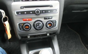 Citroen C4 II 2018 Citroen C4 1.6 Diesel 120KM, zdjęcie 16