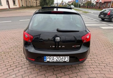 Seat Ibiza IV Hatchback 5d 1.2 TSI 105KM 2011 Seat Ibiza 1.2Tsi KLIMATRONIC Panorama dach Extra stan 1.2 Benzyna, zdjęcie 4