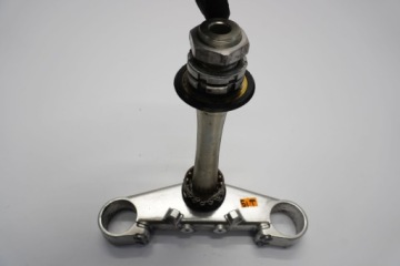 YAMAHA YZF-R6 RJ05 RJ09 03-05 PÓŁKA DOLNA