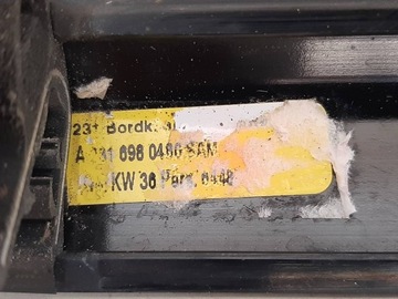 LIŠTA ZHRNUJÍCÍ ZADNÍ PRAVÁ MERCEDES SL R231 W231