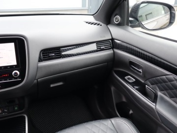 Mitsubishi Outlander III SUV PHEV Facelifting 2020 2.4 PHEV 224KM 2020 Mitsubishi Outlander 2.4 PHEV, Salon Polska, zdjęcie 7
