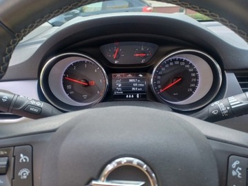 Opel Astra J Sedan 1.6 CDTI ecoFLEX 110KM 2019 Opel Astra 2019r., 1.6L CDTI 110 KM, 1.6 Diesel 110KM, zdjęcie 9