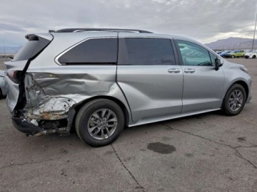 Toyota Sienna III 2023 Toyota Sienna 2023r., 2.5L 2.5 Hybryda 245KM, zdjęcie 3