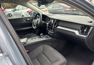 Volvo V60 II  2021 Volvo V60 Miekka Hybryda 2.0 Diesel 197KM, zdjęcie 14