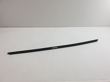 LISTWA ZGARNIAJĄCA DRZWI PRZÓD LEWA PORSCHE 911 991 MAT 99153708501