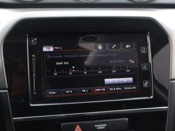 Suzuki Vitara III SUV 1.6 VVT 120KM 2016 Suzuki Vitara 1.6 VVT, Salon Polska, zdjęcie 14