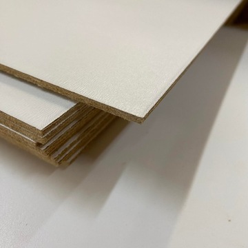 Плита ХДФ 900х600 3 мм односторонняя белая ДВП