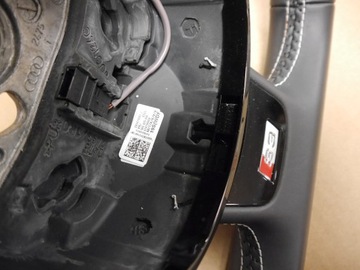 МНОГОФУНКЦИОНАЛЬНОЕ РУЛЕВОЕ КОЛЕСО AUDI S3 8V