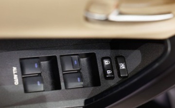 Toyota Corolla XI Sedan 1.6 Valvematic 132KM 2016 Toyota Corolla 1.6 132 KM Premium Style Tech EU6 1.6 Benzyna 132KM, zdjęcie 26